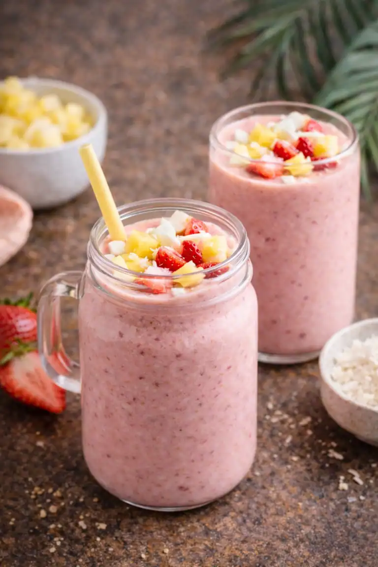 Bahama Mama Tropical Smoothie (Creamy, Sweet & Vacation-Style)
