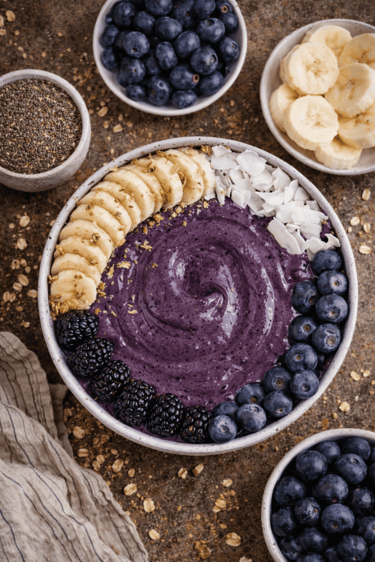 Blueberry Banana Smoothie Bowl (Thick, Creamy & Antioxidant-Rich)